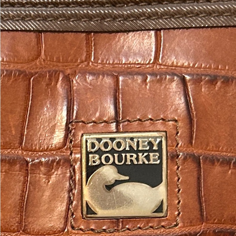 Dooney & Bourke Brown Croc-Embossed Satchel with Bamboo Handles - Vintage VGUC - Picture 6 of 15